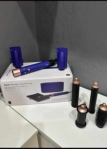 Dyson Dyson şekillendirici ve duzleştirici set halinde 3 rengide mevcu