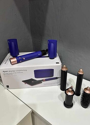 Dyson şekillendirici ve duzleştirici set rengleri mevcut yeni si