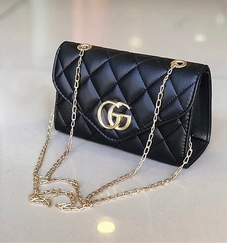  Beden Siyah Gold Detaylı Gucci çanta