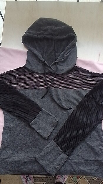Kapüşonlu fileli kadın sweatshirt