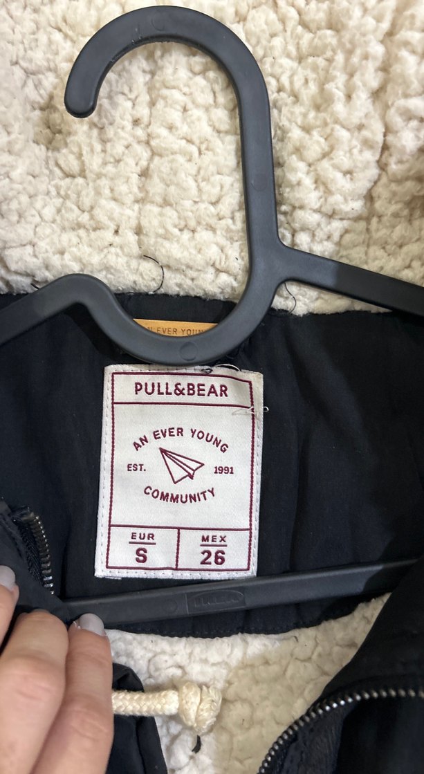 Siyah Düğmeli Kadın Mont - Görsel 2