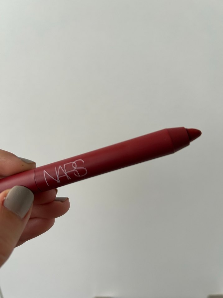 NARS Koyu Kırmızı Ruj - Görsel 2