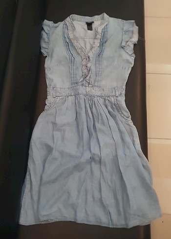 Volan Detaylı Kolsuz Mavi Denim Elbise