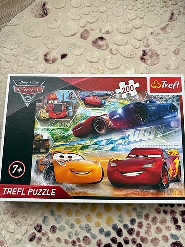 Trefl lisanslı puzzle