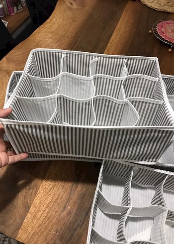 Gri Çizgili Dolap Düzenleyici - Görsel 4