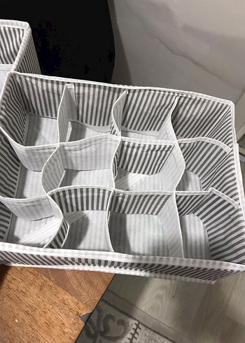 Gri Çizgili Dolap Düzenleyici - Görsel 3