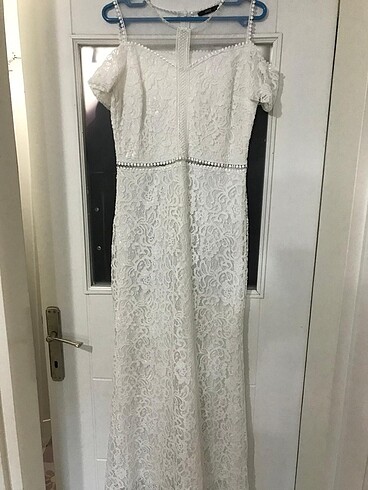 Beyaz dantel detaylı balık model elbise - Görsel 5