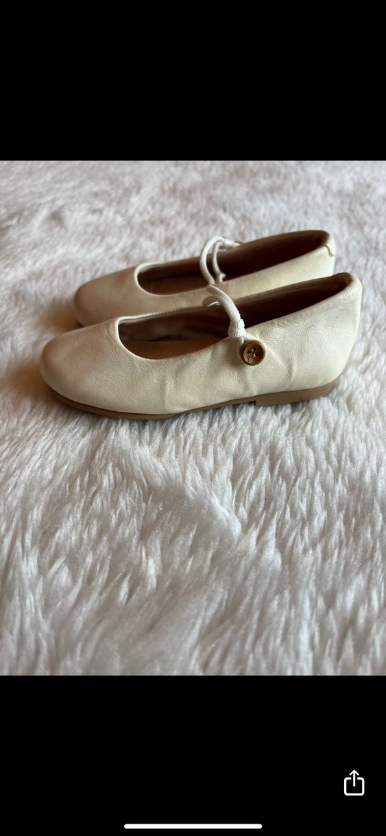 Kız Çocuk Beyaz Tokalı Babet Ayakkabı - Görsel 2