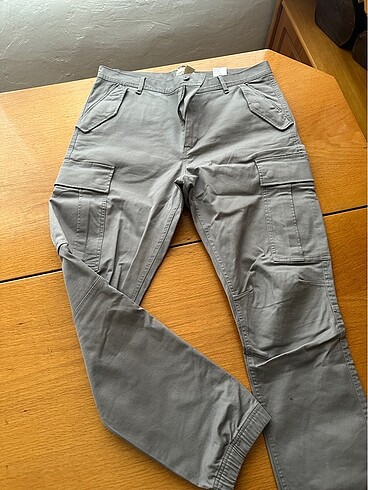 H&M KARGO PANTOLON JOGGER