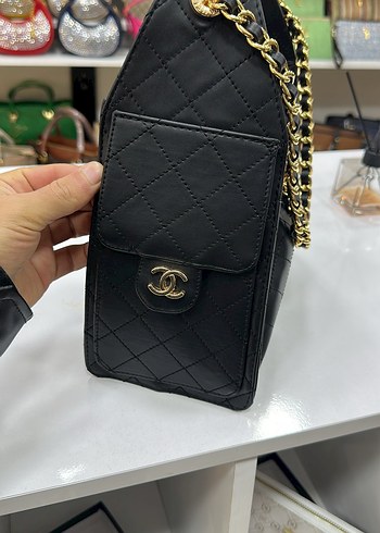 Chanel Charmlı Çanta - Görsel 2