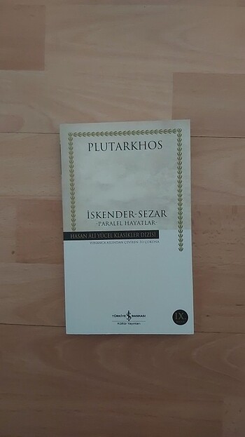 Plutarkhos İskender-Sezar paralel hayatlar