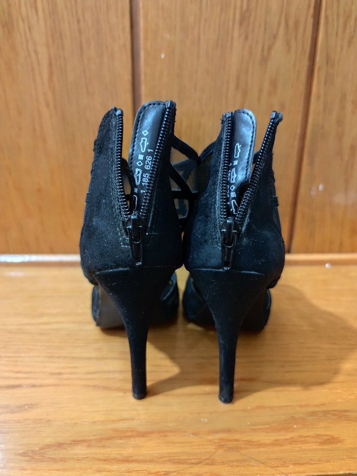 Siyah Yüksek Topuklu Kadın Ayakkabı - Görsel 3