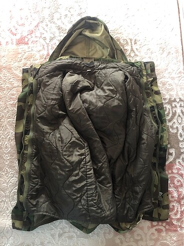 Diğer Goretex parka içliği var,