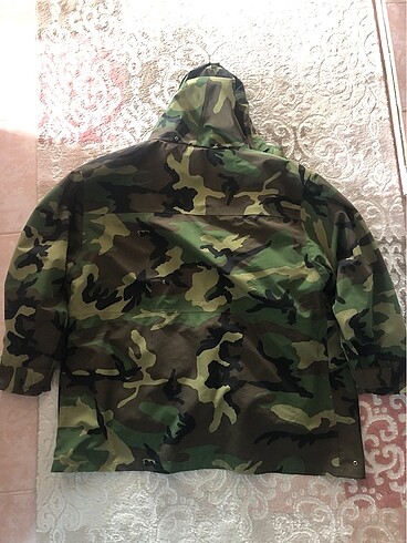 52 Beden Goretex parka içliği var,