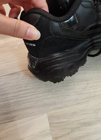 36 Beden siyah Renk Orijinale çok yakın skechers ayakkabi