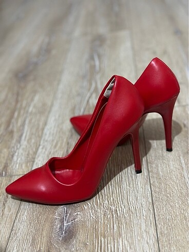 37 Beden kırmızı Renk Abiye topuklu ayakkabı