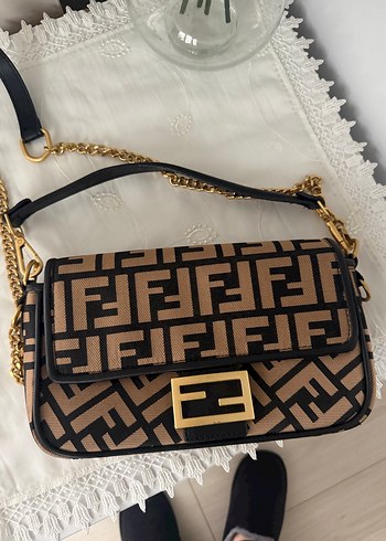  Beden Fendi Desenli Kahverengi Kadın Çanta