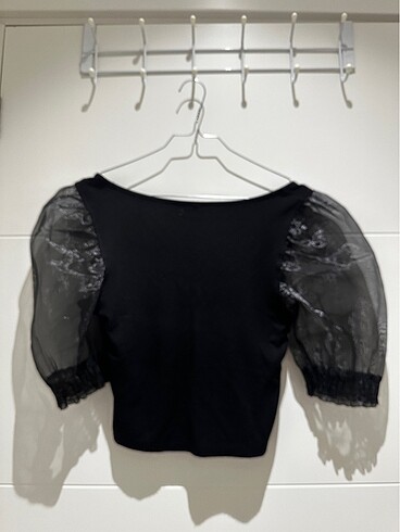 H&M H&M- Şeffaf Kollu Siyah Crop Bluz