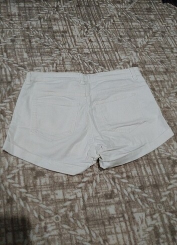 36 Beden beyaz Renk H&M mini şort 