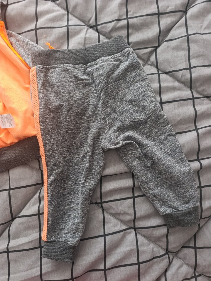 Kız Çocuk Gri Fermuarlı Kapüşonlu Eşofman Takımı - Görsel 2