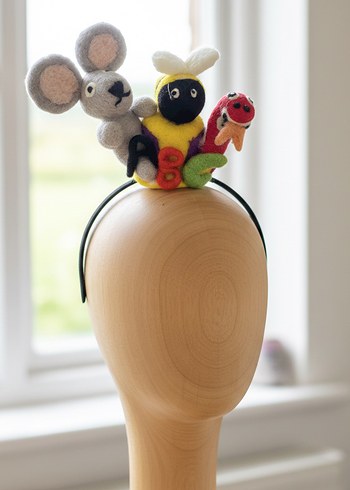 Renkli Örgü Çocuk Taç - Pop Kültür Temalı - Görsel 2