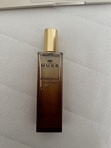 nuxe le parfum