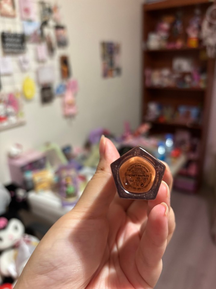 Fenty Beauty Cream Lip Gloss Honey Waffles rengi - Görsel 3