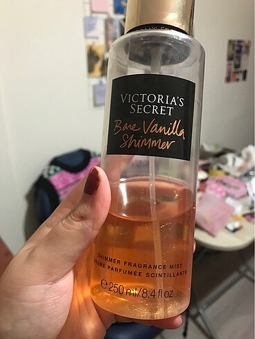 Victoria s Secret Victoria's Secret Bare Vanilla Shimmer body mist (vücut spreyi)