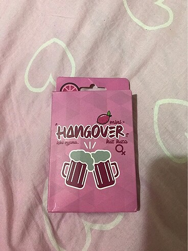 Mini kız kıza Hangover kart oyunu