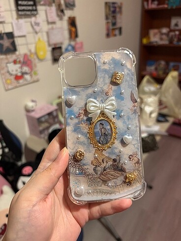 iPhone 13 Rönesans temalı Ariana Grande fotoğraflı telefon kılıf