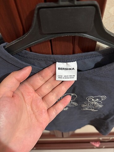m Beden Bershka ayıcıklı lacivert crop