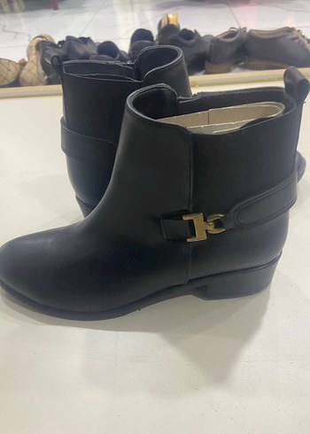 Siyah Kadın Deri Bot - Görsel 3