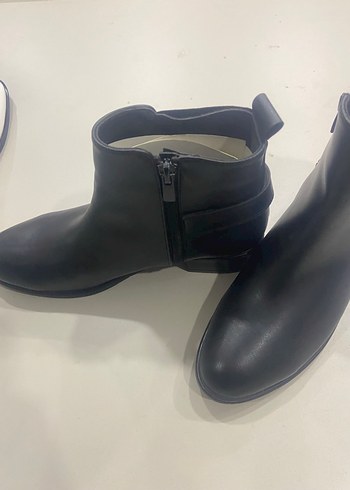 Siyah Kadın Deri Bot - Görsel 2