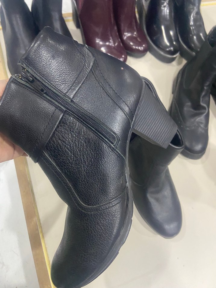 Siyah Tokalı Kadın Blok Topuk Bot - Görsel 3