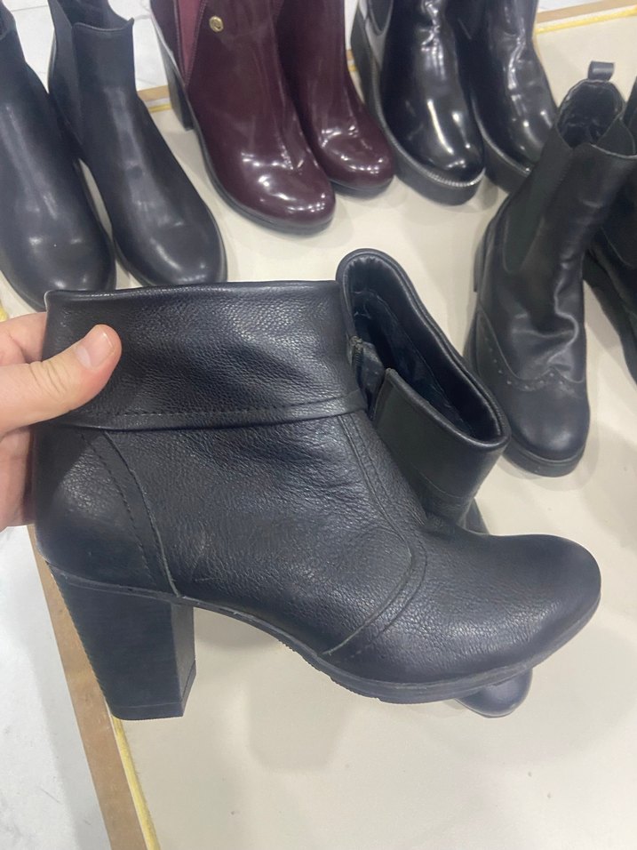 Siyah Tokalı Kadın Blok Topuk Bot - Görsel 2