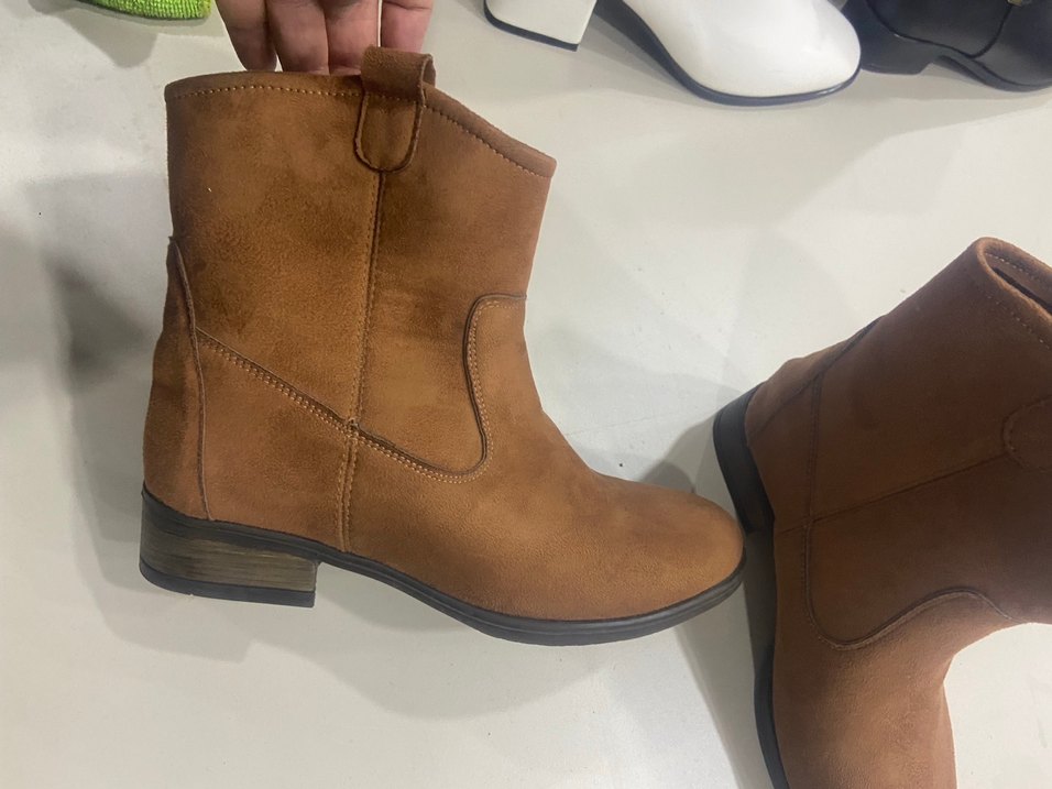 Kahverengi Süet Kadın Bot - Görsel 5