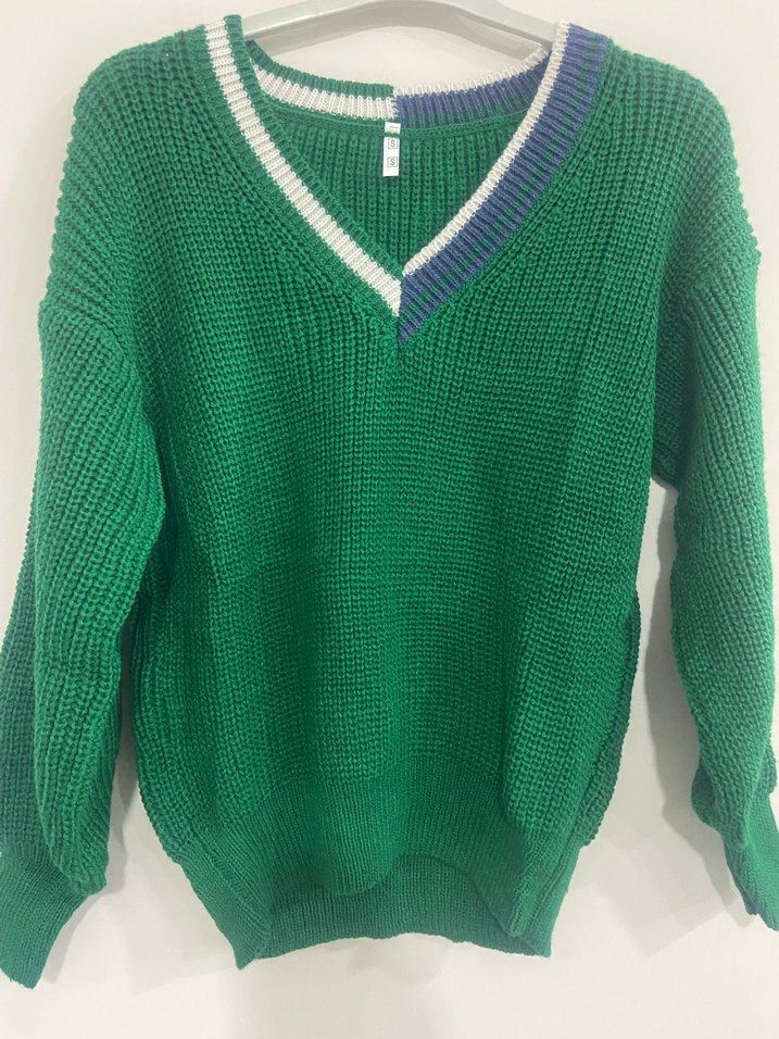 Yeşil V Yaka Örgü Kadın Kazak - Görsel 2