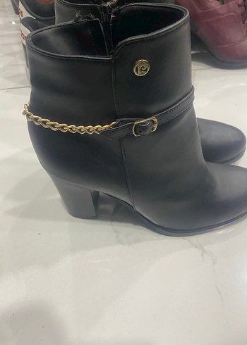 Siyah Deri Topuklu Tokalı Kadın Bot - Görsel 2