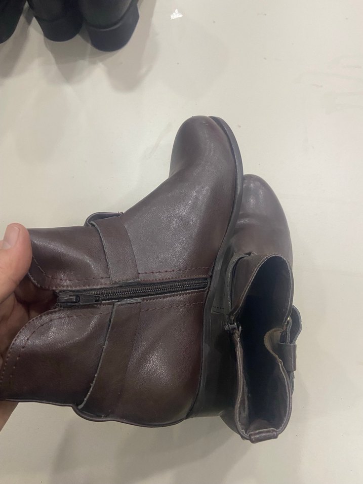 Kahverengi Deri Tokalı Kadın Bot - Görsel 5