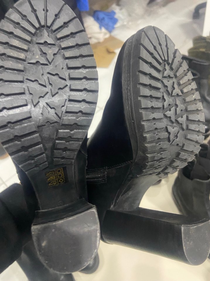 Siyah Kadın Deri Topuklu Bot - Görsel 5