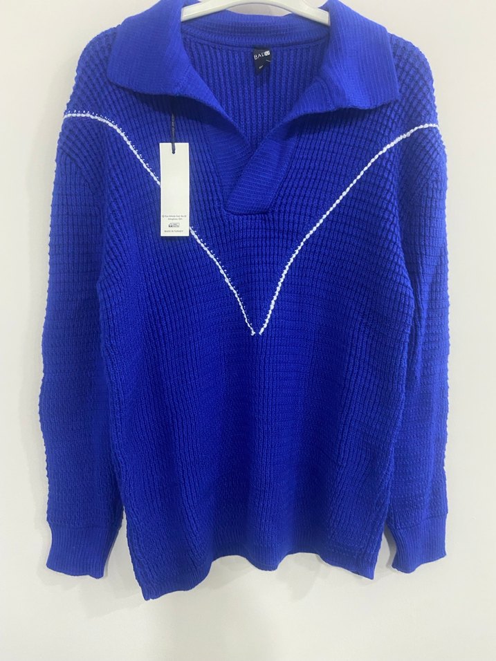 Mavi V Yakalı Kadın Triko Kazak - Görsel 3