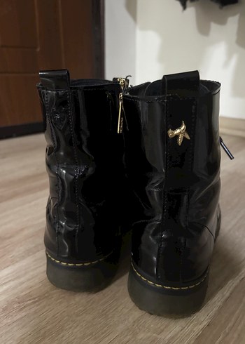 Siyah Rugan Bağcıklı Stiletto Topuklu Bot - Görsel 3