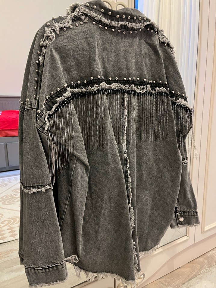 Gri Nakışlı Düğmeli Kadın Denim Ceket - Görsel 3