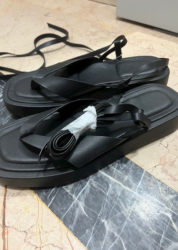 Siyah Platform Topuklu Bantlı Kadın Sandalet - Görsel 7