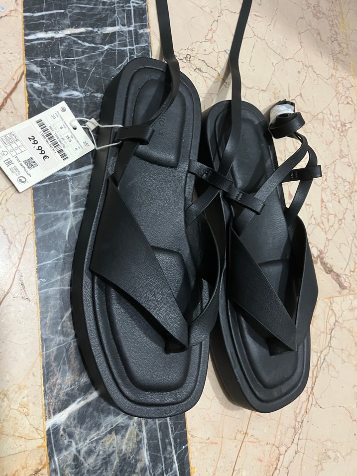 Siyah Platform Topuklu Bantlı Kadın Sandalet - Görsel 2