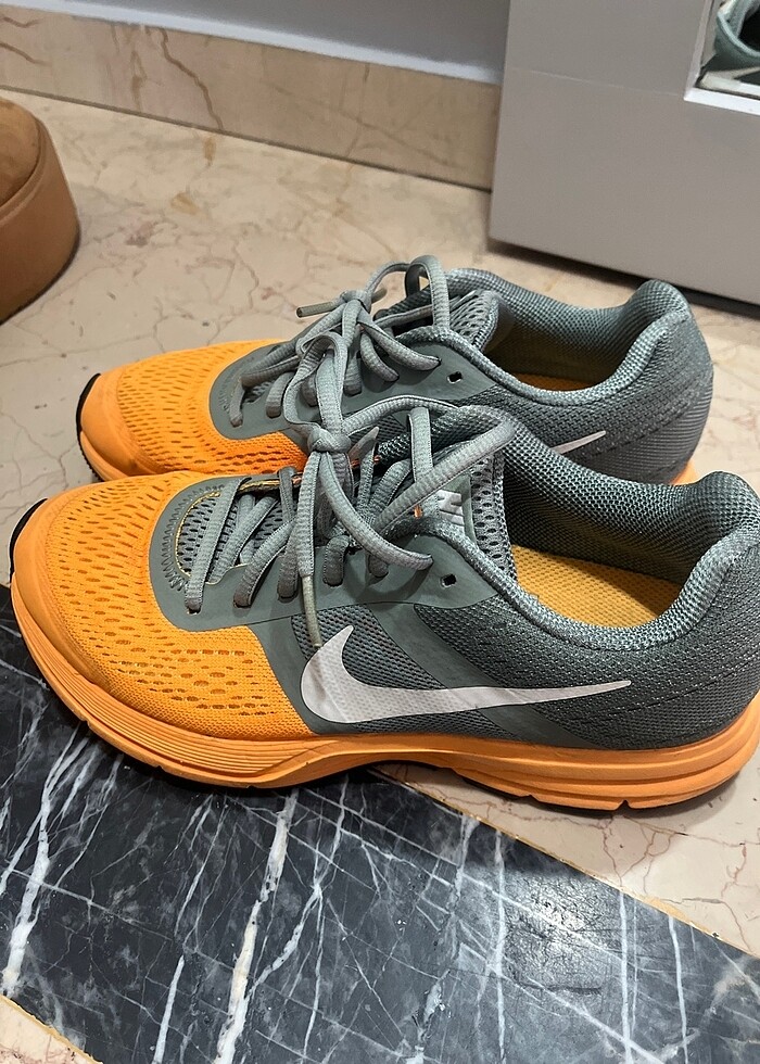 ORJİNAL NİKE KOŞU AYAKKABISI - Görsel 2
