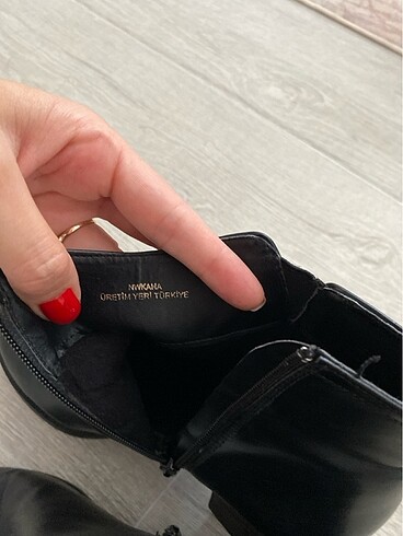 39 Beden siyah Renk Ninewest Bot