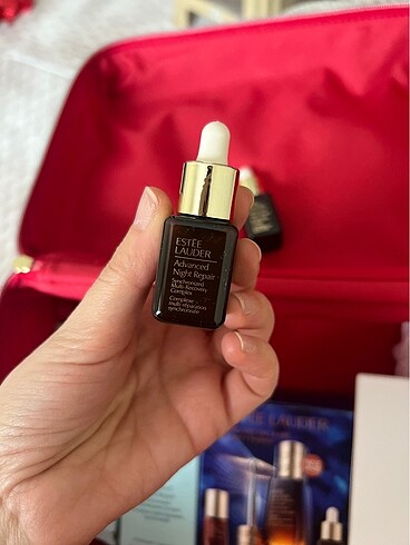  Beden Renk Estee Lauder serum 7 ml