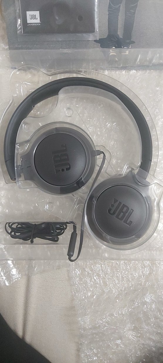 JBL Tune Siyah Kulaklık - Görsel 3