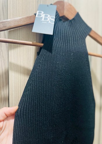 Siyah Yüksek Yakalı Uzun Elbise - Görsel 3